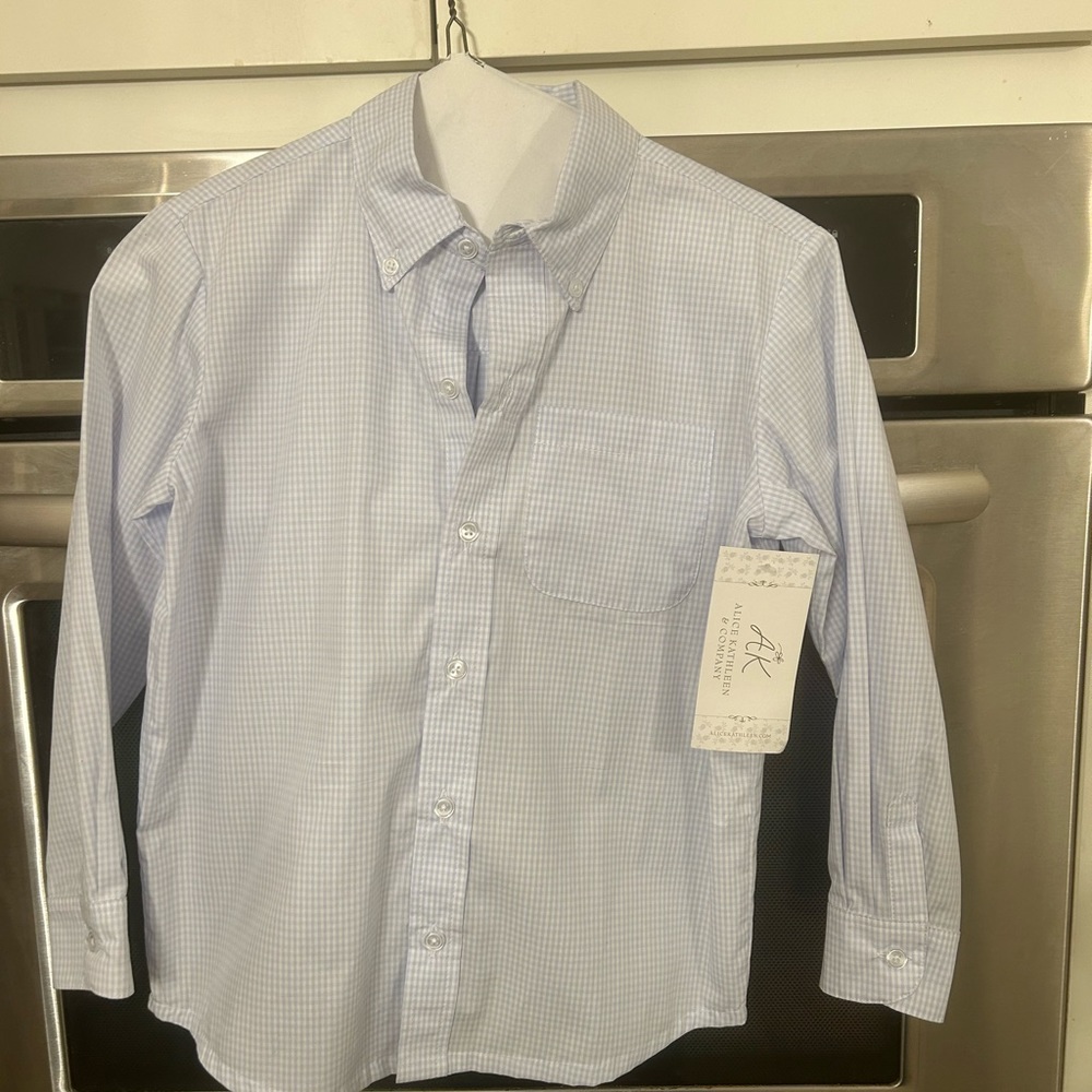 Brand new with tags size 7 Alice Kathleen boys button down shirt.